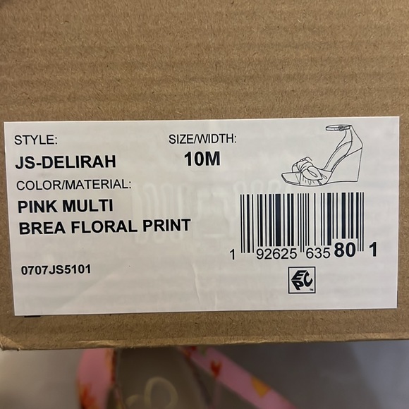 Jessica Simpson Delirah Wedges Sandal - multi color - styled with bow detail - Picture 9 of 10